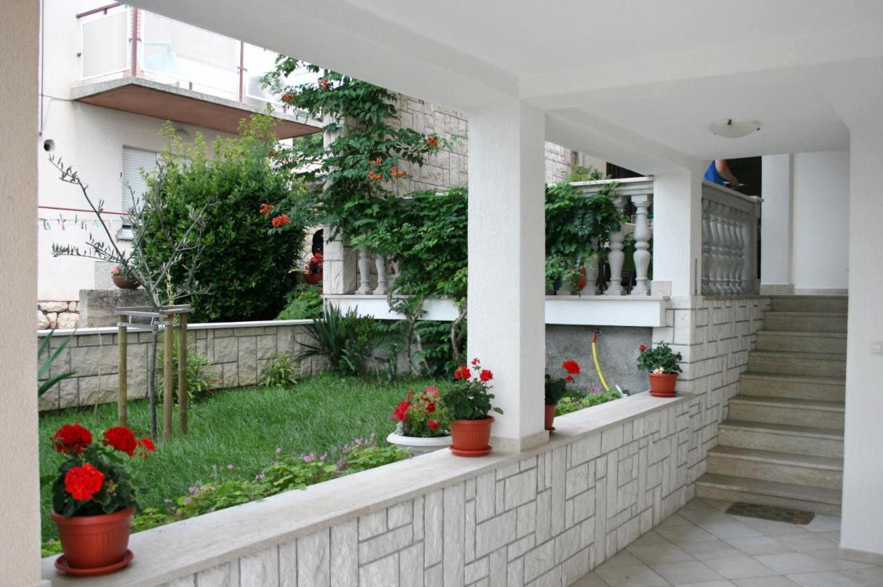 Apartments With A Parking Space Novi Vinodolski - 5593 Екстериор снимка