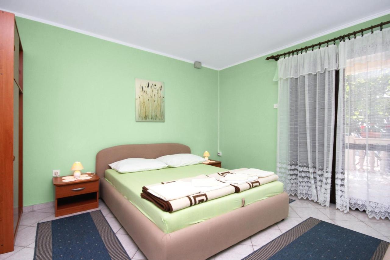 Apartments With A Parking Space Novi Vinodolski - 5593 Екстериор снимка