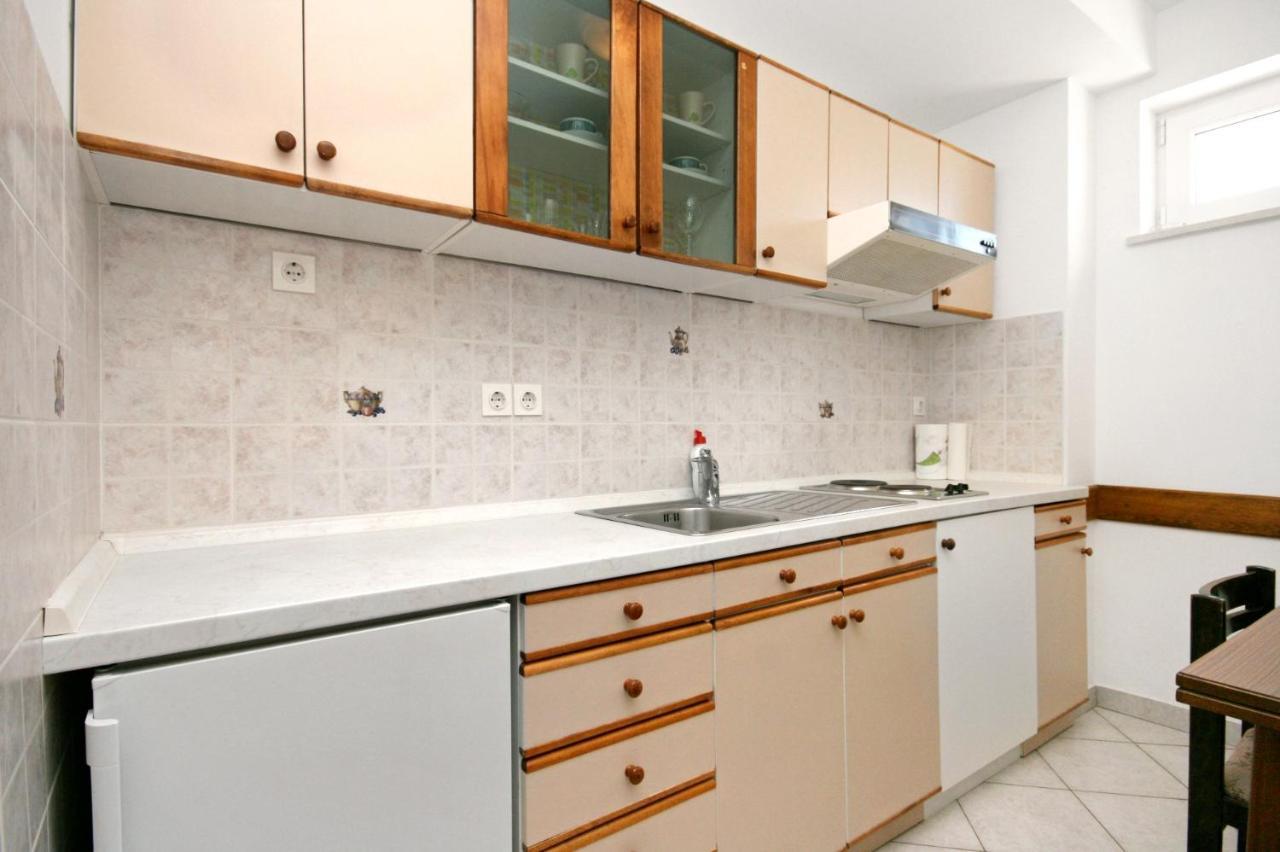 Apartments With A Parking Space Novi Vinodolski - 5593 Екстериор снимка
